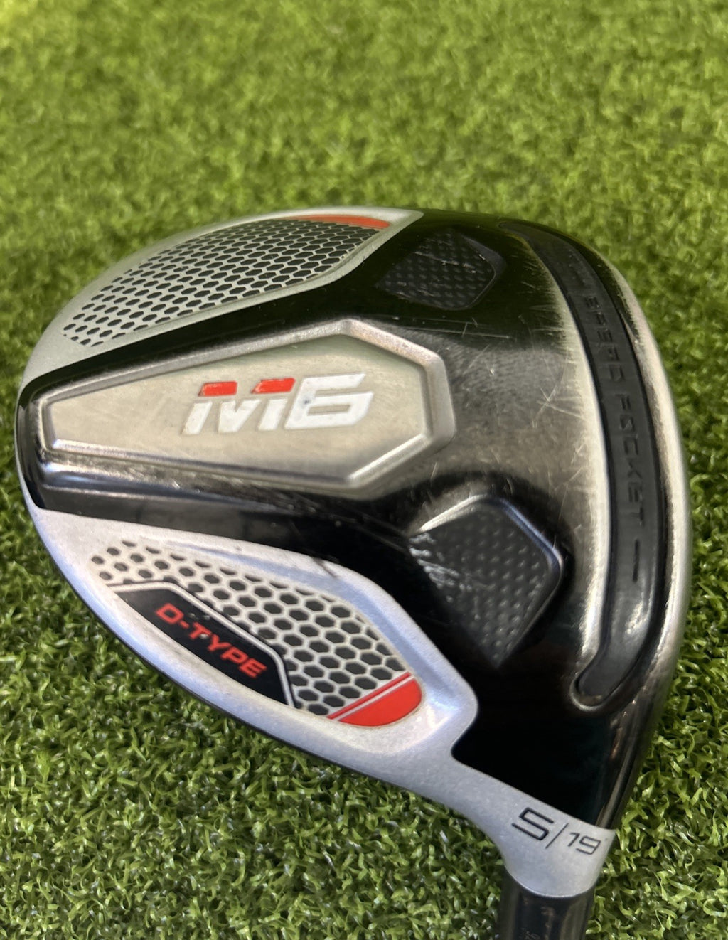 Taylormade M6 5 Wood D Type UST Mamiya Helium 50g Regular Flex Right Handed