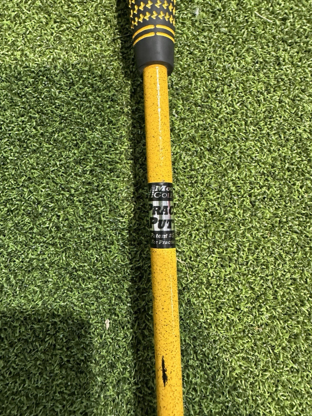 Momentus Golf Putting Training Aid 35” Right Hand 