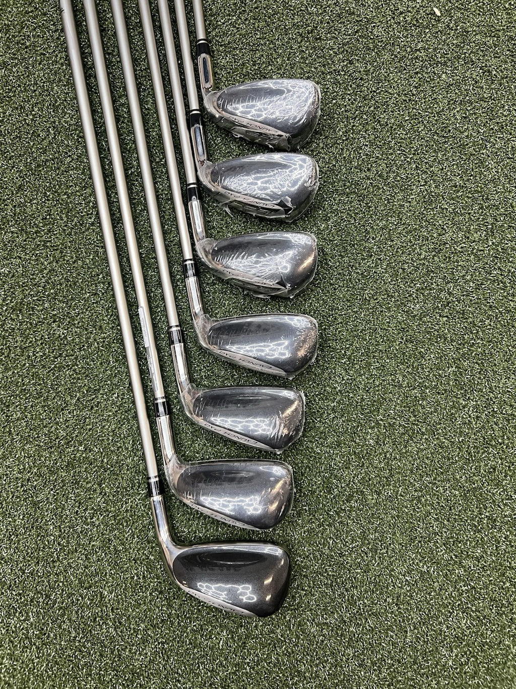 Wilson Staff Launch Pad Iron Set 4-P With Recoil 460 Senior Flex Shafts