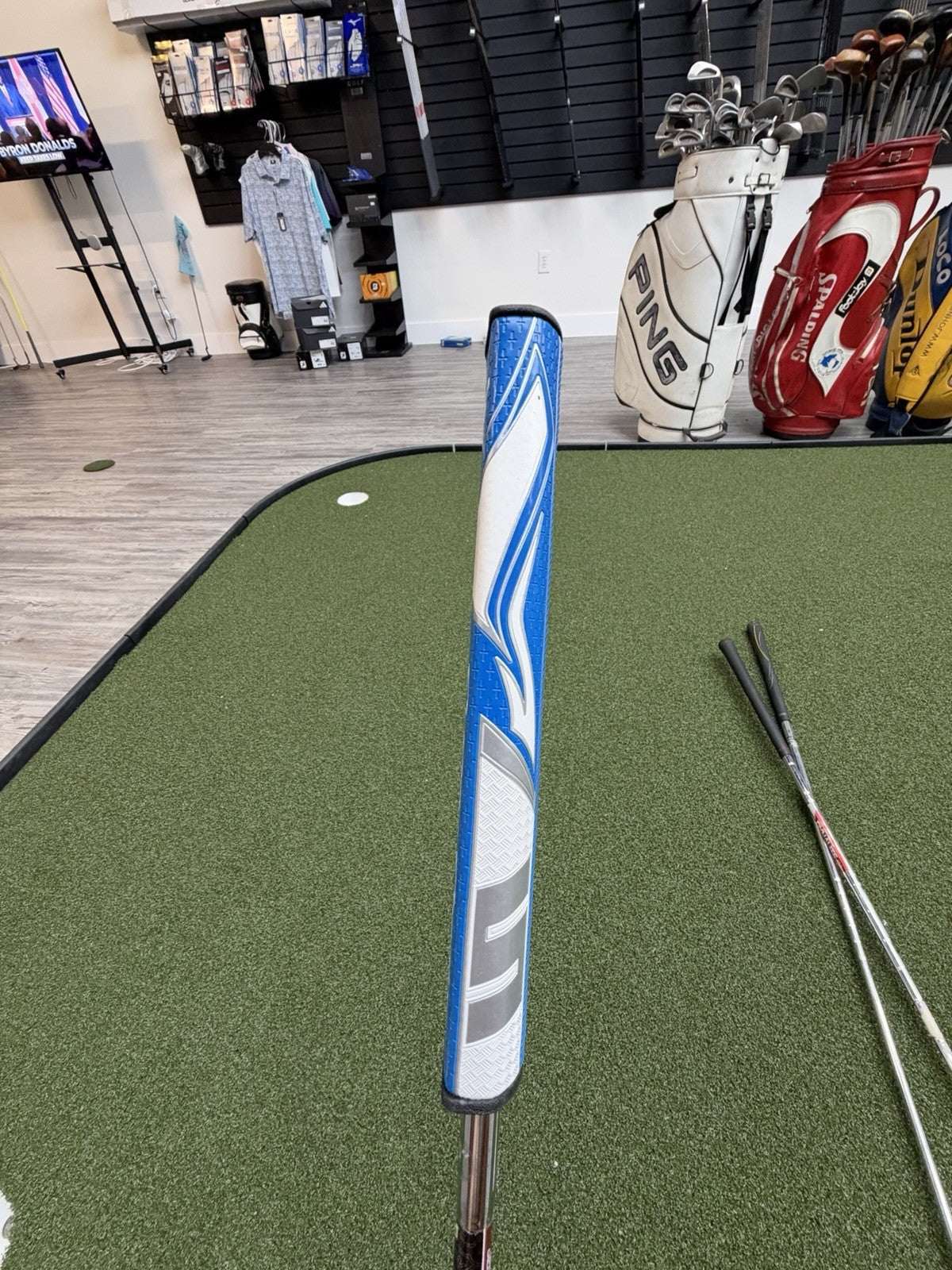 Wilson Infinite South Side Putter 35”
