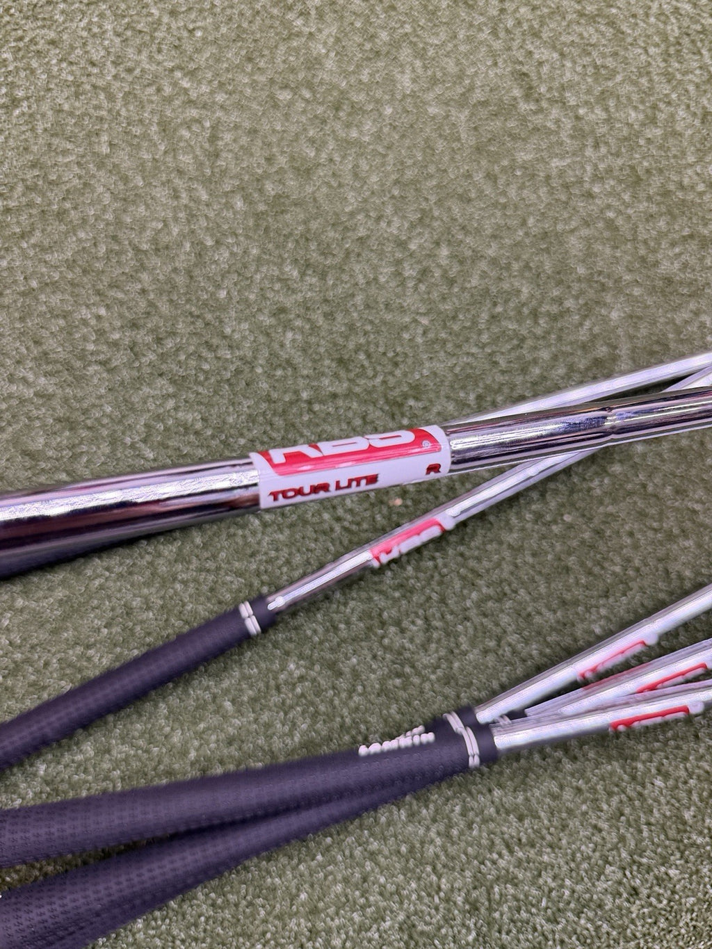 Cleveland Zipcore Xl Iron Set 5-Pw Regular Kbs Tour Lite  Left Hand Lh