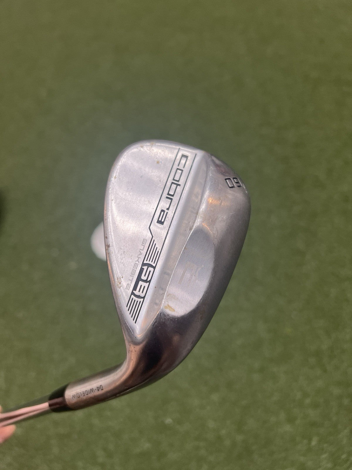 Cobra Snakebite 60 Degree 04 Wide low With KBS HI-Rev 125 Stiff Shaft 