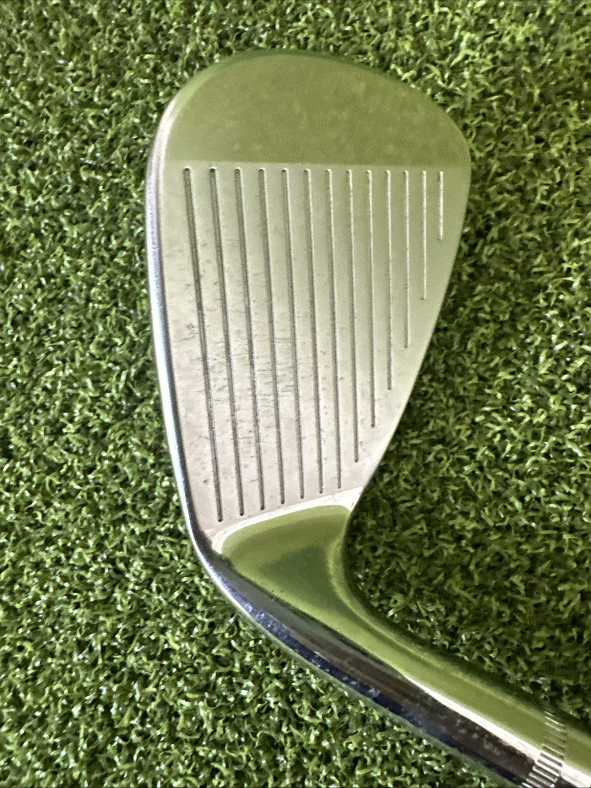 Wilson Staff FG Tour V6 9 Iron Right Hand Xtra Stiff