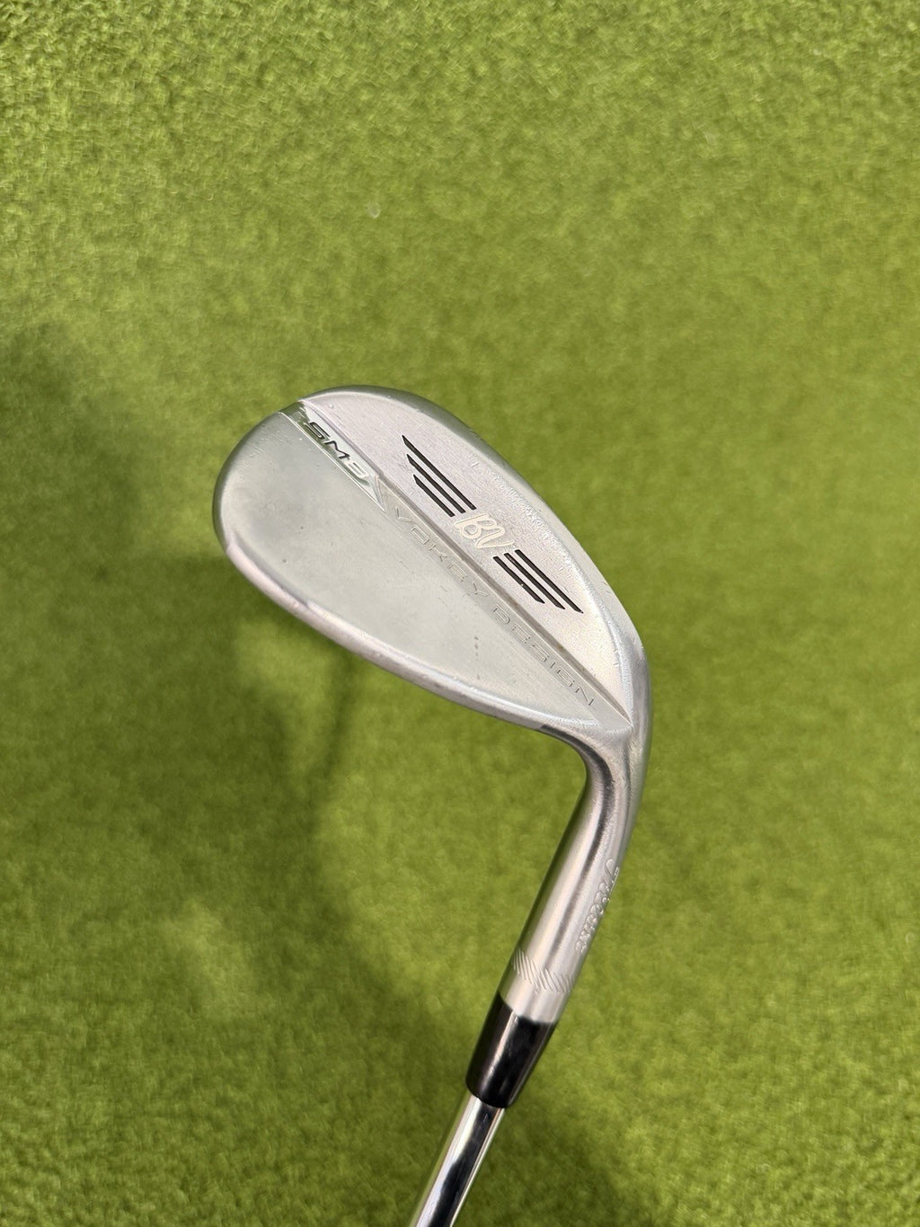 Titleist Vokey Design SM8 54° 10S Sand Wedge RH Steel Mens Silver Golf Club