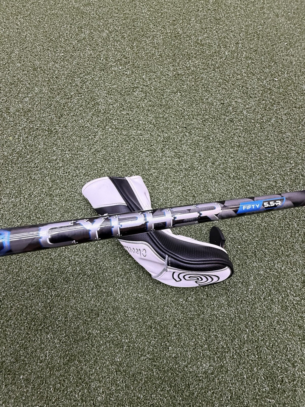 Left Hand Cleveland Halo XL 18* 5 Wood Reg Flex Cypher 5.5 50 Gram Mint