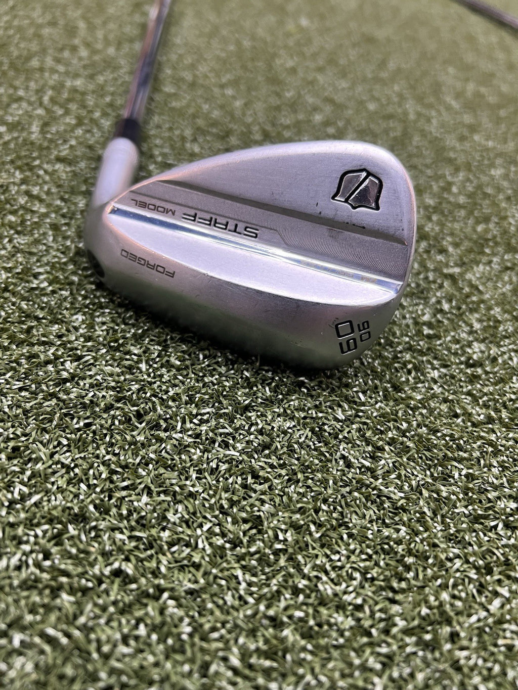 Wilson Staff Model 60 Degree Wedge Dynamic Gold Wedge Flex