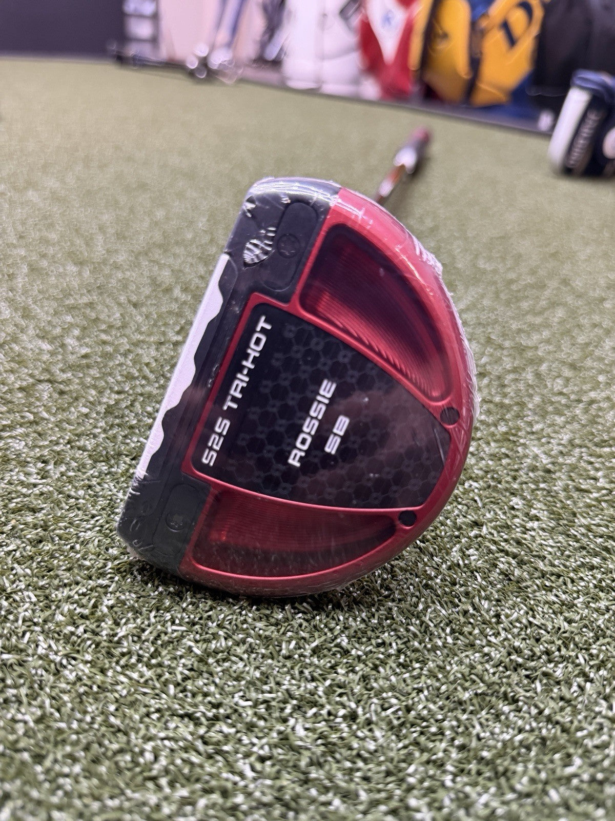 NEW Odyssey S2S Tri Hot Rossie SB Putter 35'' RH