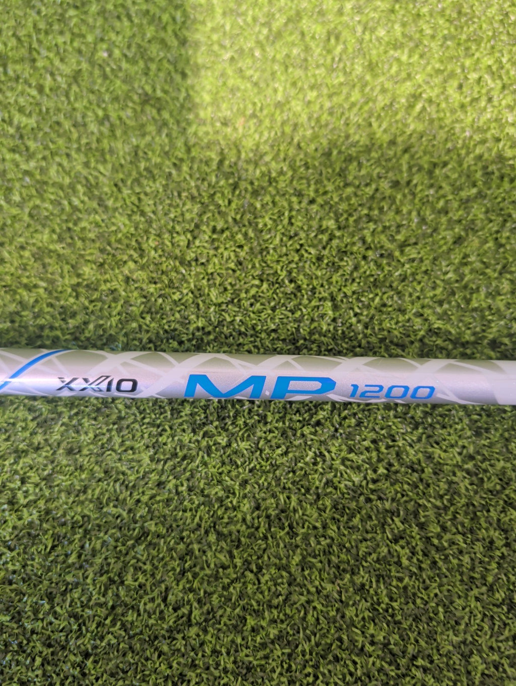 Xxio MP 1200 8 Iron 47g Regular Flex Right Handed